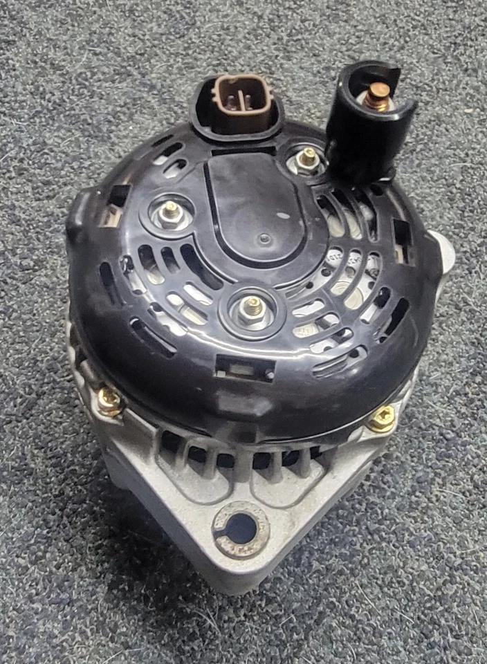Alternador para 2001-04 Honda Pilot Odyssey Acura MDX 3.5L 130A 13918 104210-3090 - Imagem 2 de 4