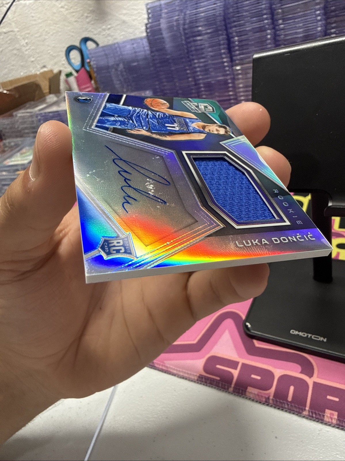 2018-19 Spectra Silver Prizm Luka Doncic RPA ON CARD AUTO /299 (Check Pics) view 5