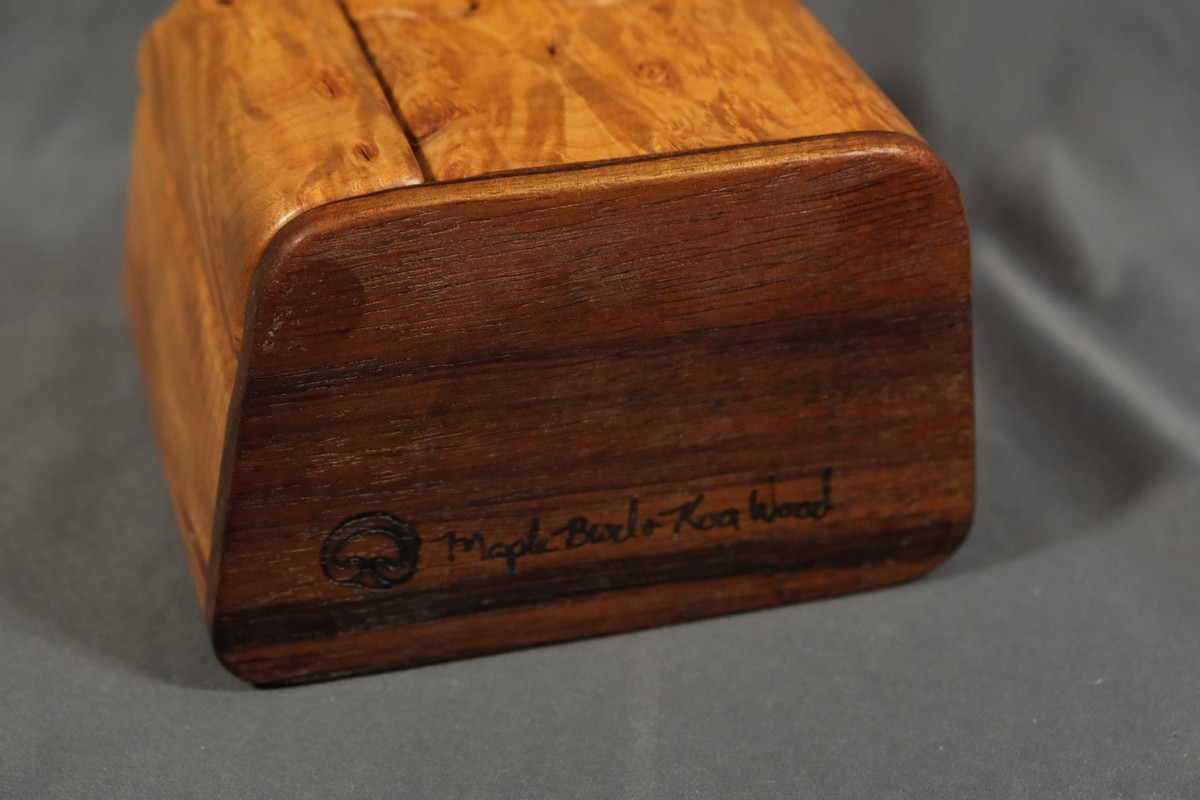 Vintage Fred & Marilyn Buss Maple Burl Puzzle Box 4 3/4
