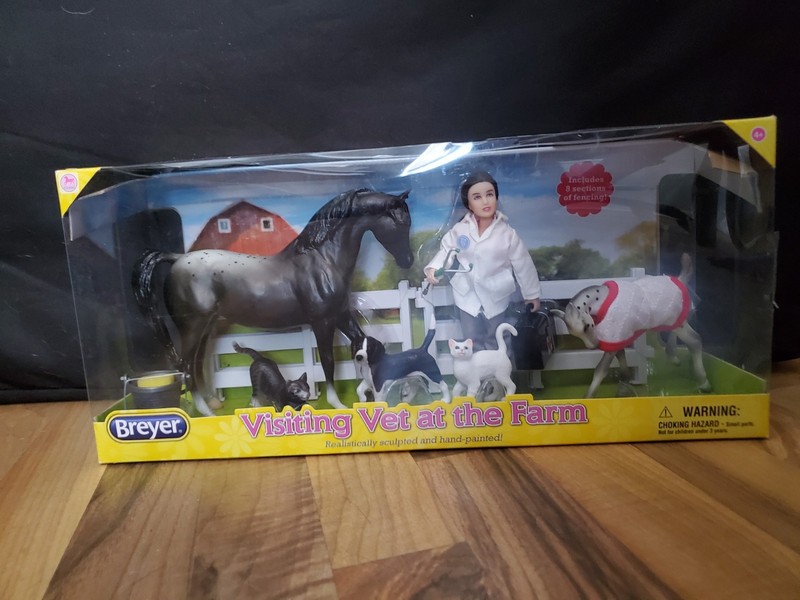 Breyer Visiting Vet At The Farm Set  + Cats & Dog New In Box NIB