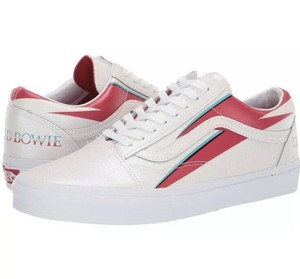 aladdin sane vans