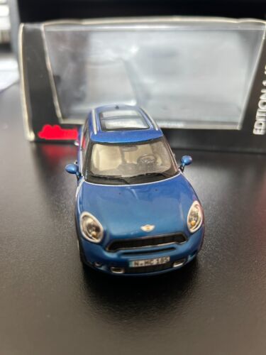 MINI Cooper S Countryman R60 true blue 1/43 - Schuco 450744200 - Imagen 3 de 6