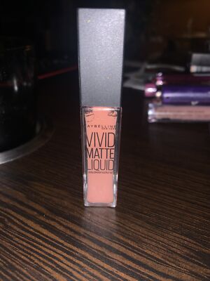Maybelline Vivid Matte Liquid Lipstick 5 Nude Thrill NEW