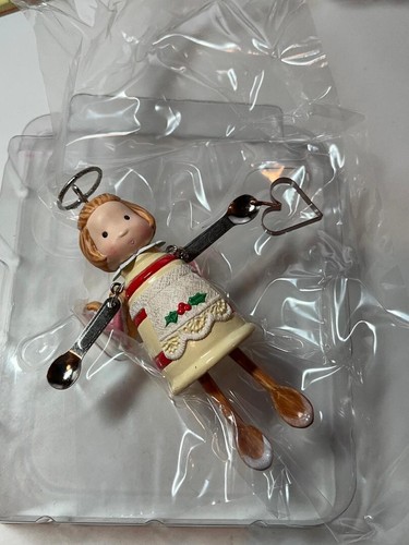 Hallmark Keepsake Ornament Kitchen Angel Sue Tague Artist 2007 - Picture 8 of 15