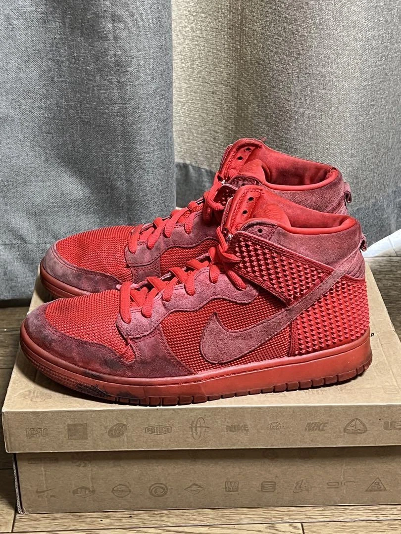 Nike dunk top comfort red