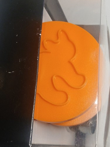 HALLOWEEN Cookie Cutters BAT PUMPKIN CAT Williams Sonoma 2015 Unopened Box READ - Picture 2 of 16