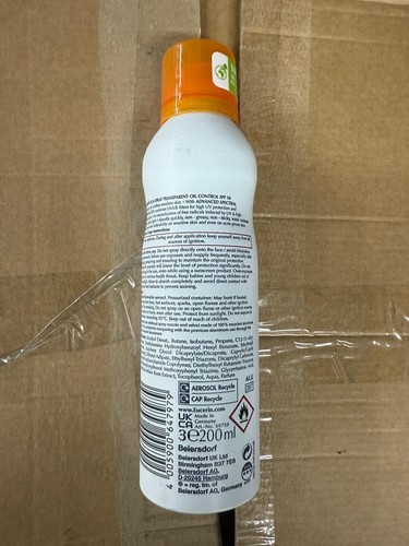 Eucerin Sun Protection SPF50 Oil Control Dry Touch Sun Spray Transparent 200ml - Picture 2 of 2