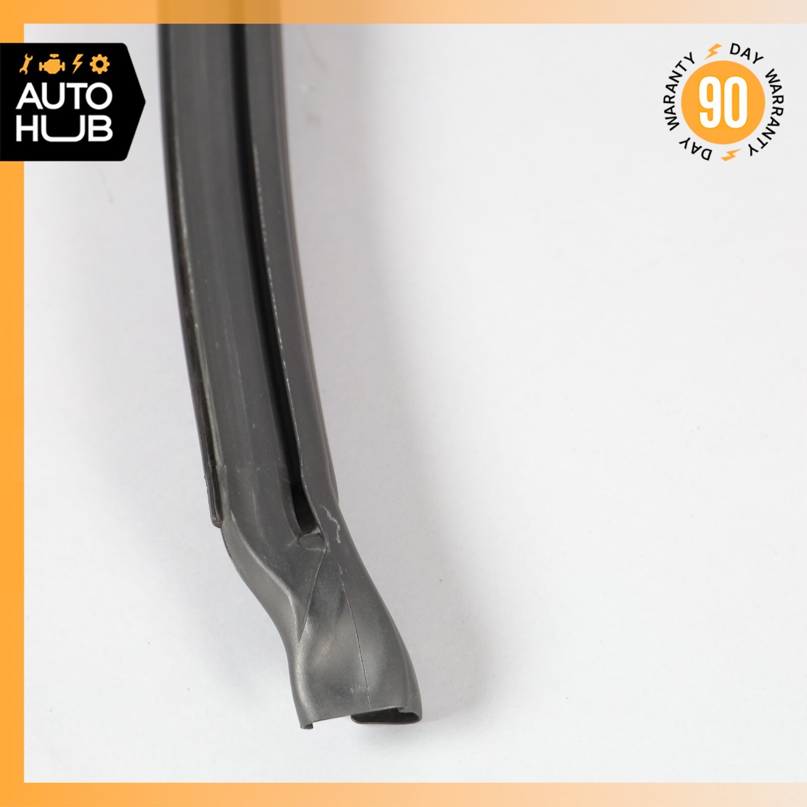 08-19 Maserati GranTurismo M145 Coupe Right Side Door Upper Seal Rubber OEM 61k