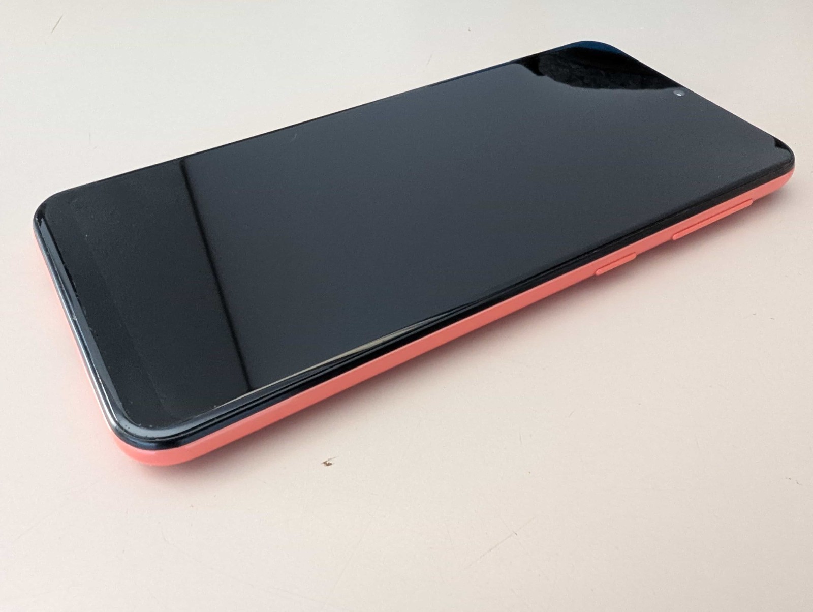 Samsung Galaxy A20e SM-A202F/DS Coral Orange Dual SIM 32GB Come Nuovo Scatola