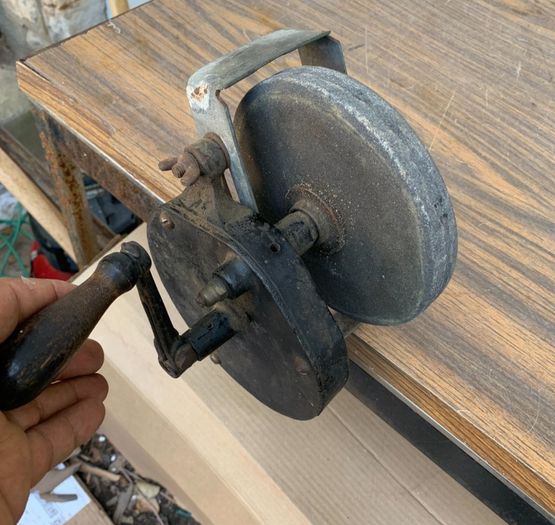 Antique Primitive Cast Iron Hand Crank Bench Mount Grinder Tool Knife Sharpener
