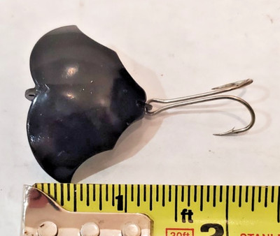VINTAGE  BABY BAT LURE  1-3/8''  metal NICE