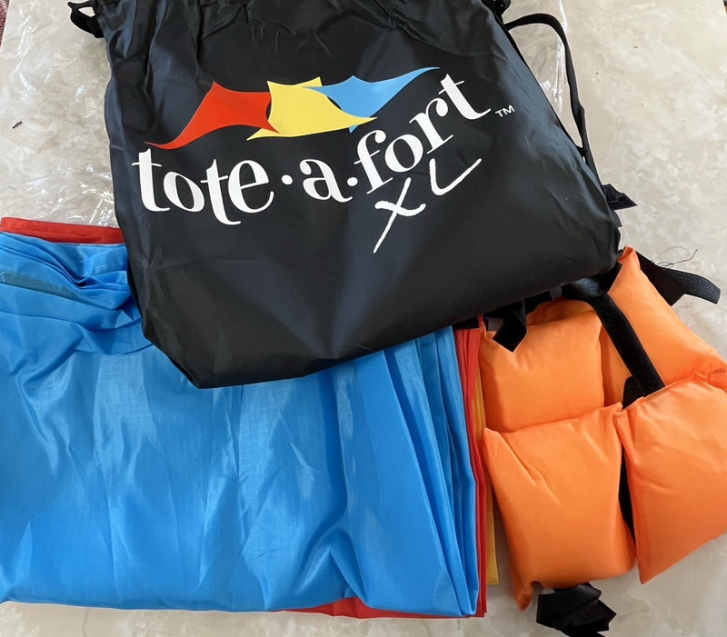NEW Tote A Fort Blanket Fort Building Portable Set STEM Children Toy Play