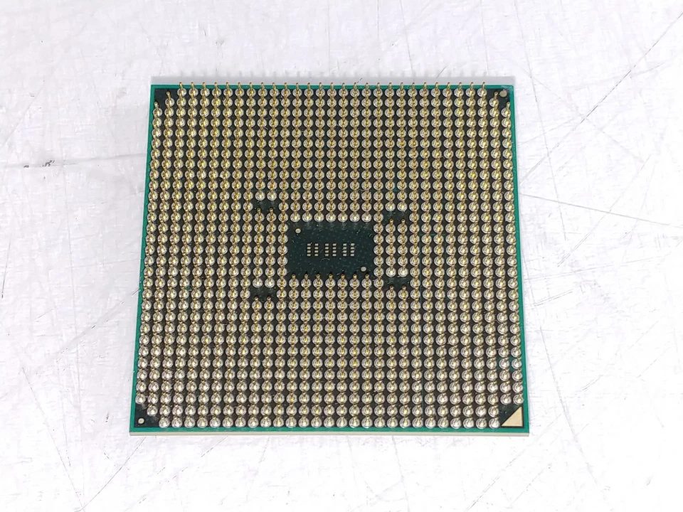 Procesador CPU de escritorio AMD A4-3400 2,7 GHz Socket FM1 AD3400OJZ22GX Foto 2 de 4