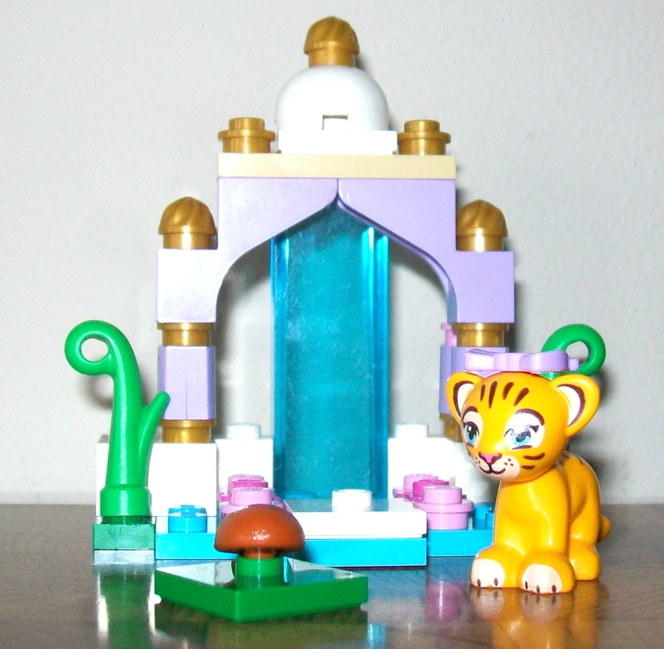 LEGO Friends #41042 "El hermoso templo del tigre" - 100% completo con instrucciones Foto 3 de 4