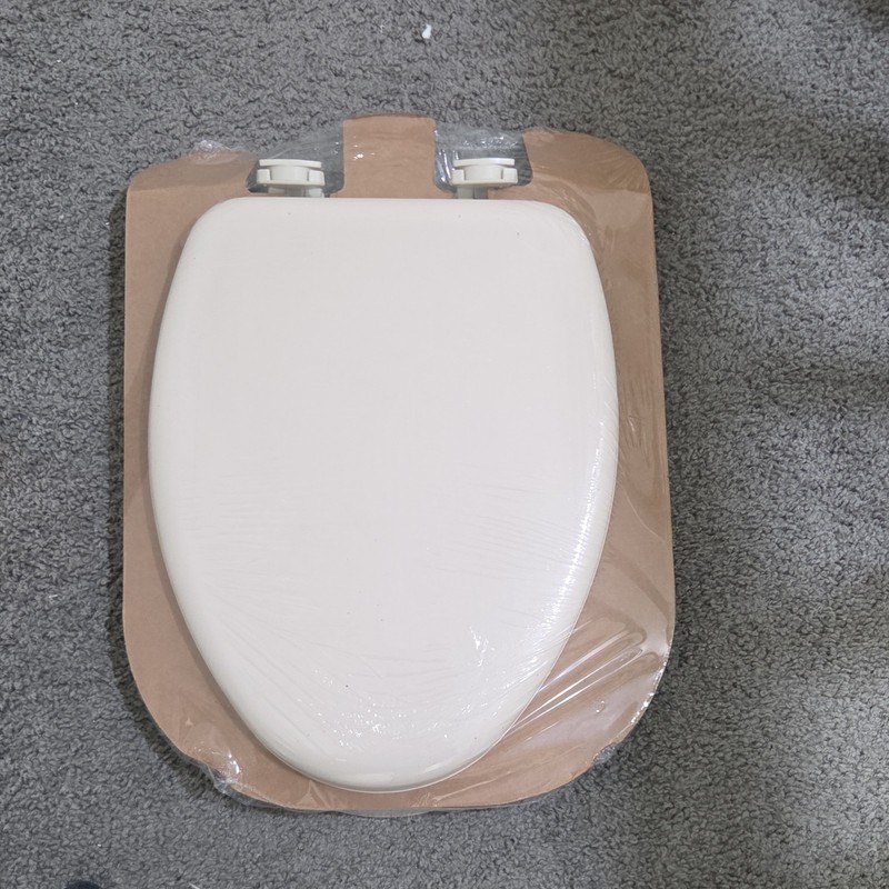 Bemis Elongated Toilet Seat with Lid, White, Includes Fittings