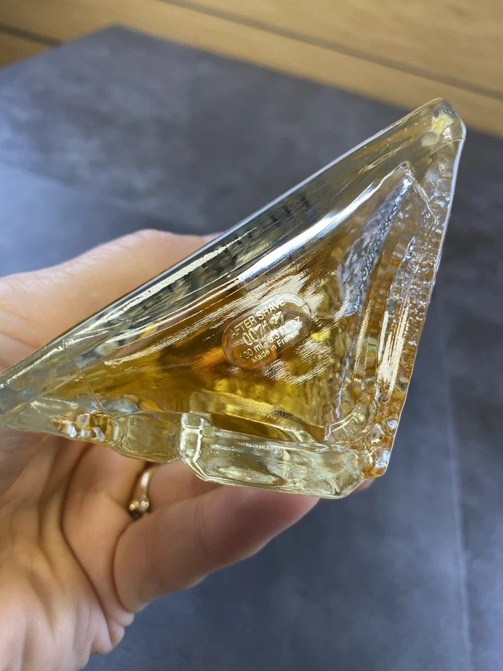 After Shave Givenchy Paris masculino 3,3 oz feito na França. Novo sem caixa - Imagem 2 de 2