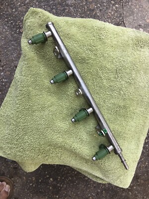 2011 Yamaha Waverunner VXS 1800 1.8 HO Fuel Injectors Rail