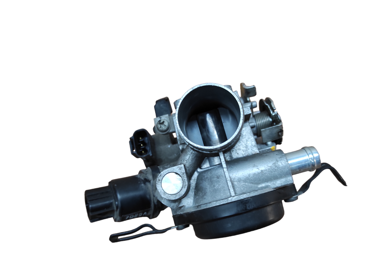 Corps De Papillon Arrière Pour Yamaha XMAX 400 (2013-2016) - Occasion - Couleur Argenté