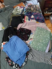 Lot of 49 Women's Clothes Bundle Tops & Bottoms Dresses Size L/XL Name Brands