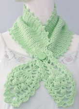 New Handmade Crochet Green Soft Acrylic Stylish Pineapple Neck Warmer Scarf