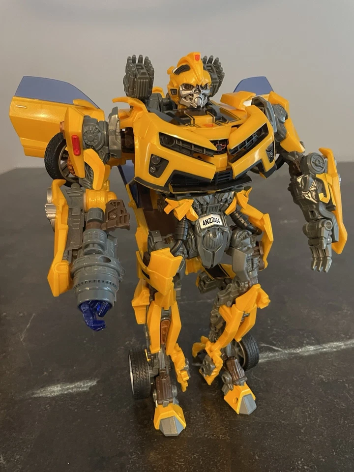 Transformers Ultimate Class Autobot Battle Ops Bumblebee Camaro Hasbro 2010 Foto 2 de 4