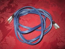Wireworld LUNA  Pair of  10 ' Feet  Interconnect RCA Cable