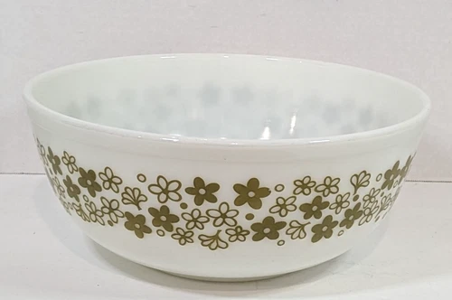 Vtg PYREX 404 Spring Blossom Crazy Daisy 4 qt Mixing Bowl Milk Glass 1970s