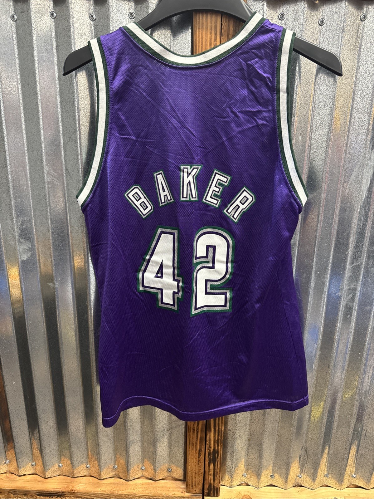 Vintage Champion Vin Baker Milwaukee Bucks #42 Purple Jersey Size 40 Made In USA