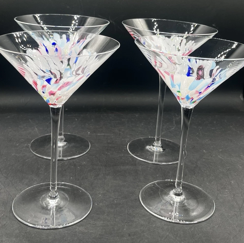 Juego de 4 vasos de Martini fundidos soplados de 7" Foto 2 de 4