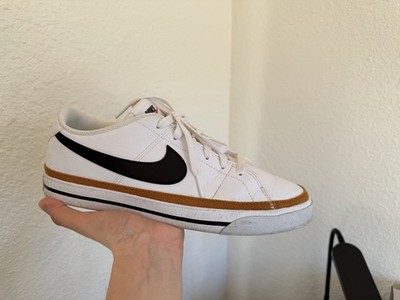 Nike Men's Low Top Lace-Up Athletic Sneakers White Black Brown