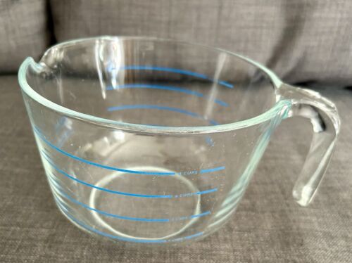 Pyrex M640 Glass Measuring 8 Cup 2 QT Batter Bowl Pitcher Corning Microwave USA - Picture 1 of 6