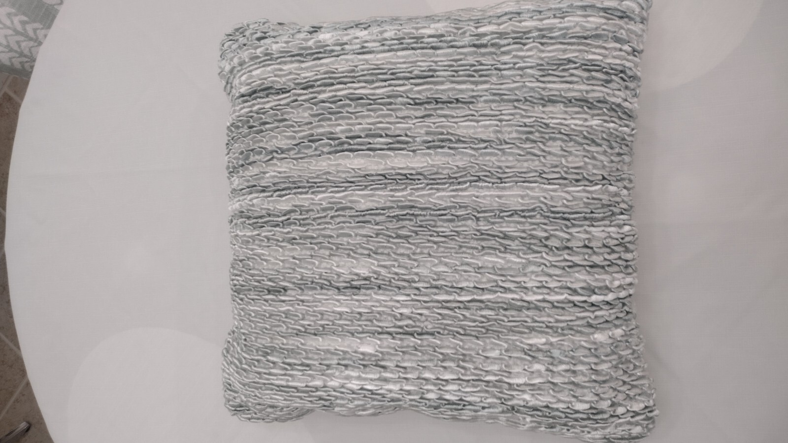 Throw Pillow Light Green And White-image