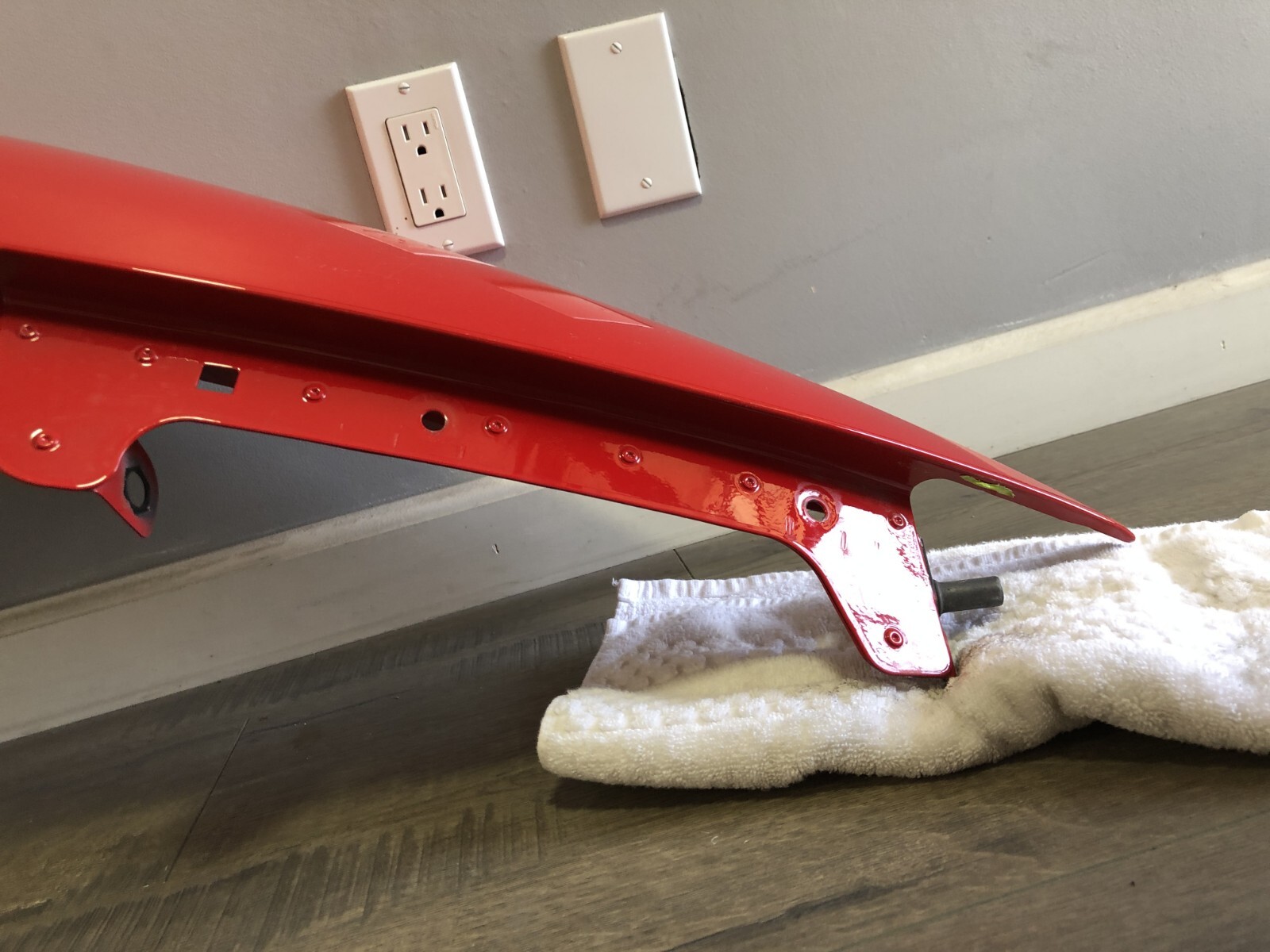 LAMBORGHINI AVENTADOR PASSENGER RIGHT SIDE FENDER OEM 470821022B