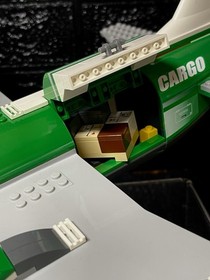 2008 Lego (7734) Cargo Plane City Aircraft Airport Plane & Pilot