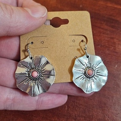 Boutique Boho Indie Flower w/ Pink Stone Heart Silver-Tone Mixed Metal Earrings