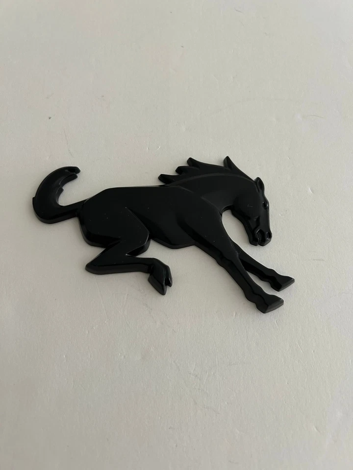 Guardabarros emblema negro mate caballo pony puerta trasera insignia de metal Ford Bucking Bronco Foto 4 de 4