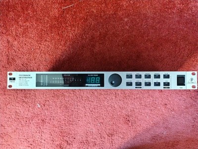 Behringer DSP 1100  Feedback Destroyer - Parametrischer Equalizer bes. für HIFI