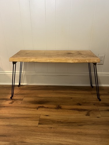 Live Edge Maple Accent Table - Picture 2 of 4