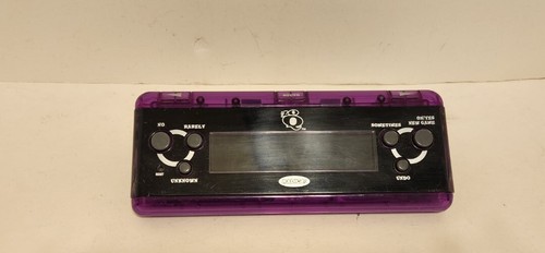 Radica 20 Questions PURPLE 2005 Big Screen Electronic Handheld Game 20Q Working - Picture 2 of 10