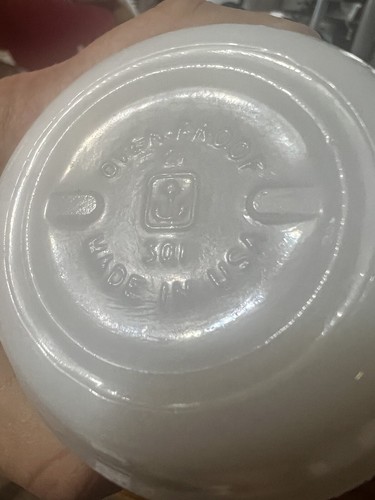 Anchor Hocking 301 Coffee Mug Cup Milk Glass 1981 Rodger Johnson Chicken Sampler - Picture 20 of 20