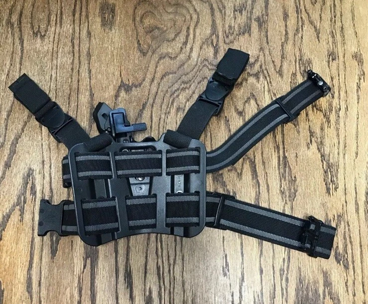 Blackhawk Drop Leg Serpa Holster L3 Beretta 92/96 M9 Right Hand Tactical - Black - Image 3 of 3