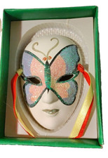 4 In Mask Mardi Gras Style