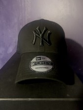Image of New Era New York Yankees League Essential 9Forty SnapBack Cap