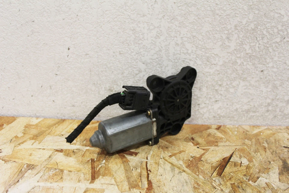 L09125 2000-2002 Mercedes Clase S 01-02 Clase C Ventana Delantera Motor LH OEM Foto 2 de 4