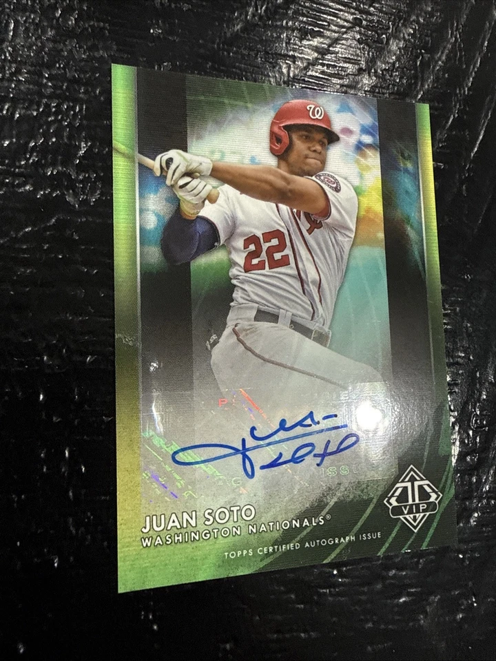 2022 Topps Transcendent Collection VIP Party Juan Soto Auto /20 - Image 2 of 4