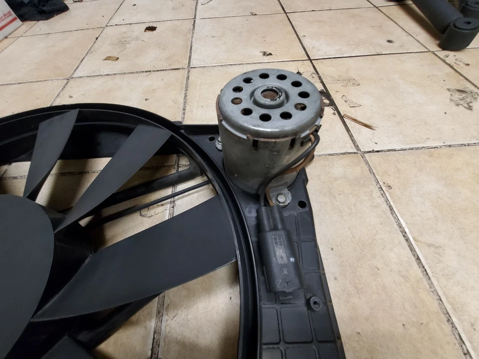 Mercedes-Benz W220 S430 S500 1999 2000 2001 2002 ventilador de refrigeración # 2 Foto 3 de 3