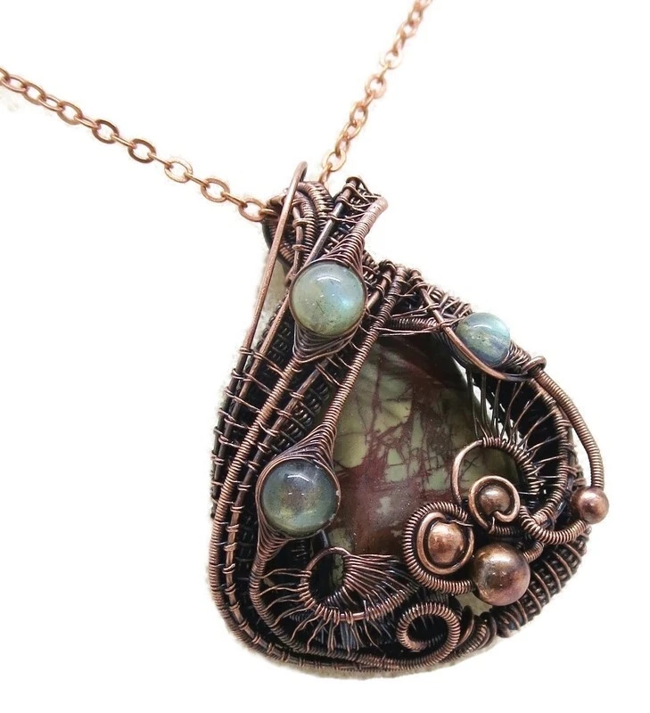 Collar colgante de jaspe Picasso con labradorita, en bronce Foto 3 de 4