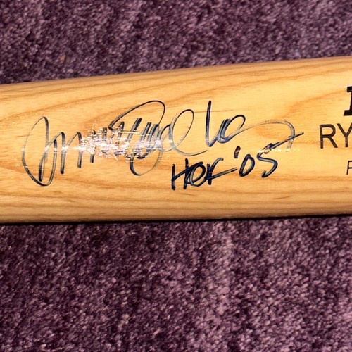 RYNE SANDBERG (Chicago Cubs) Signed Engraved BAT Beckett Auth (BAS) w HOF Inscr - Picture 5 of 9