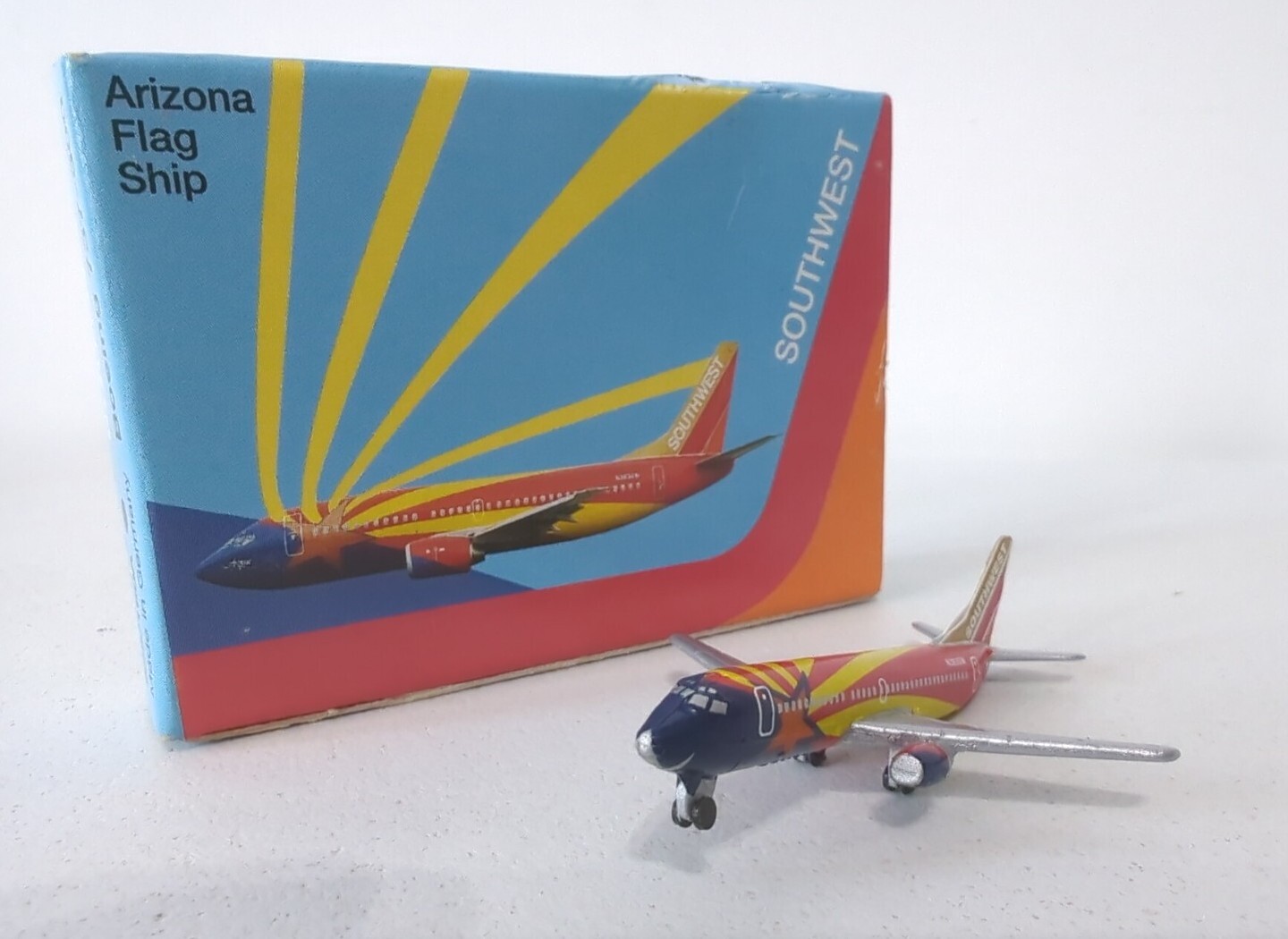 Schabak Aircraft Airlines 1/600 - Boeing 737 300 Arizona Flag Ship Southwest