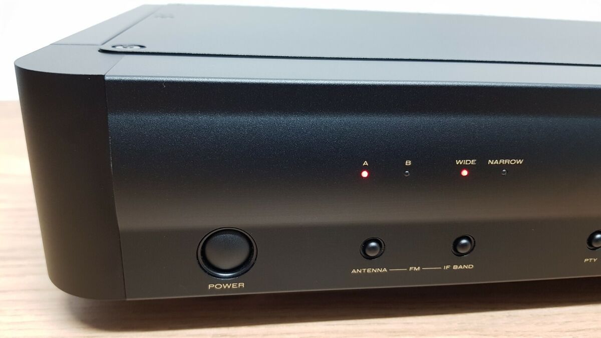 Marantz ST-17 Premium Black - Superb FM-AM R.D.S. Tuner Marantz ST-17 Premium Black - Superb FM-AM R.D.S. Tuner